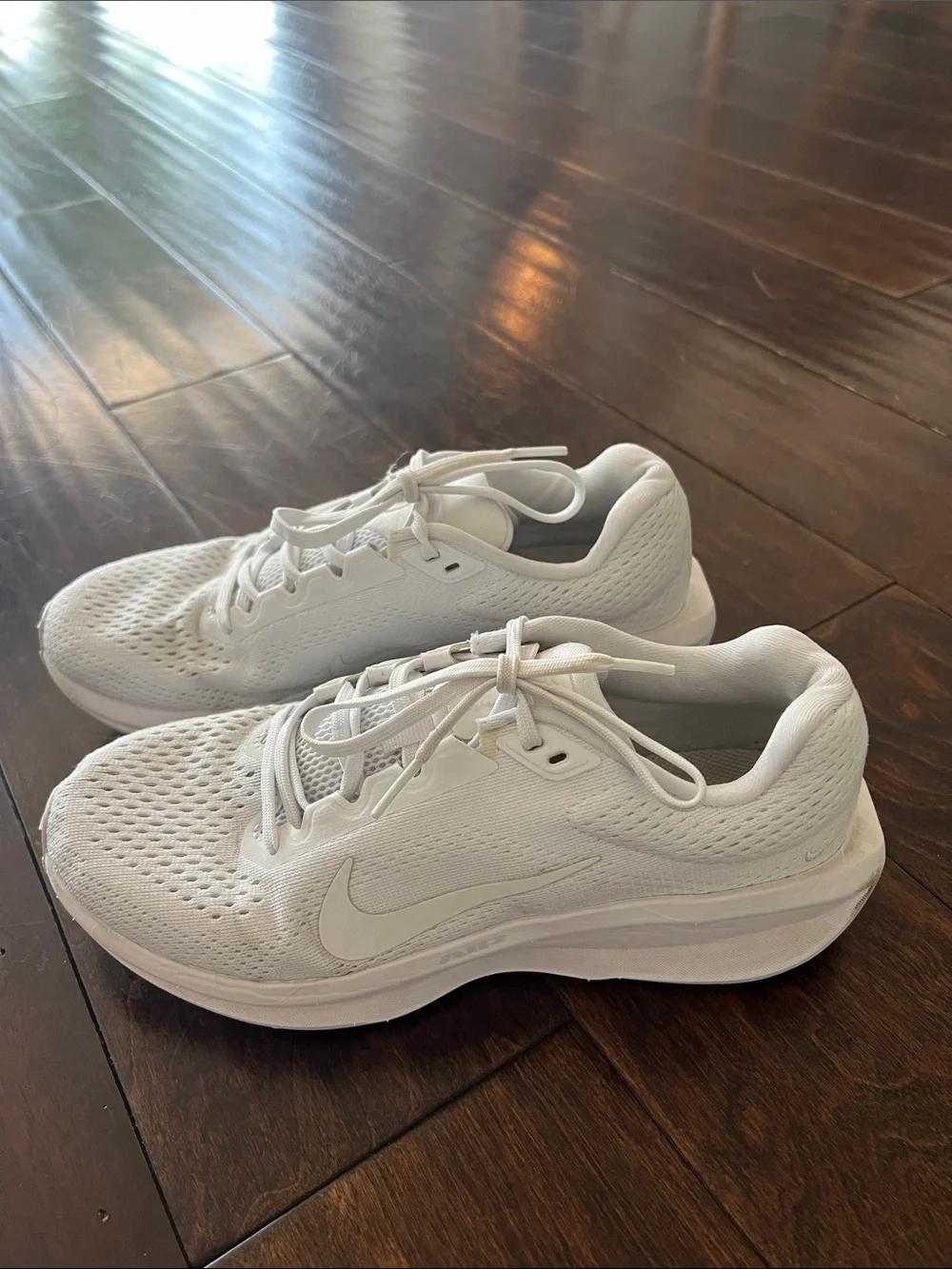 Nike Women's White Mesh Athletic Sneakers
